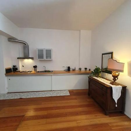 Daisy Apartment - City Center La Spezia Luaran gambar