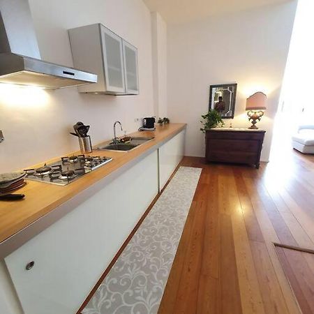 Daisy Apartment - City Center La Spezia Luaran gambar