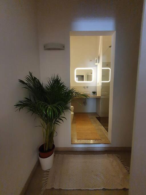 Daisy Apartment - City Center La Spezia Luaran gambar